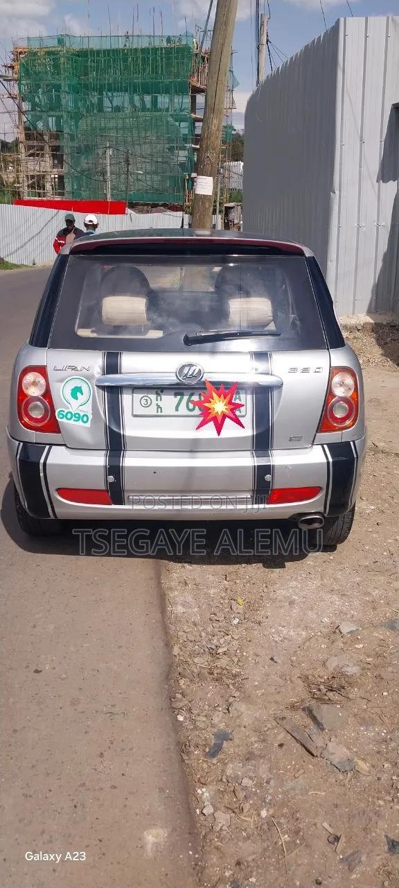 Lifan Abay 2011 Silver