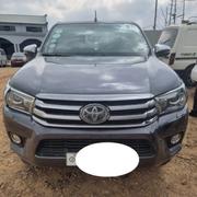 Toyota Hilux 2018 Gray for sale