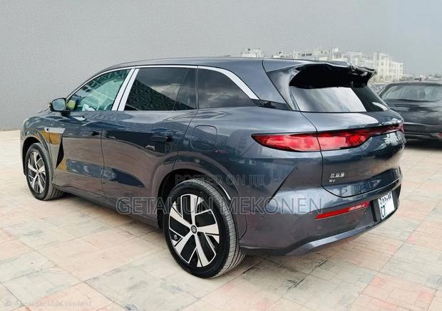 New BYD Tang EV 2025