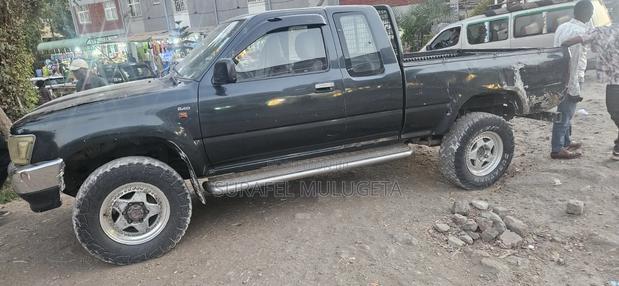 Toyota Hilux 1995 Black