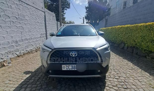 Toyota Corolla Cross Hybrid 2023 Silver