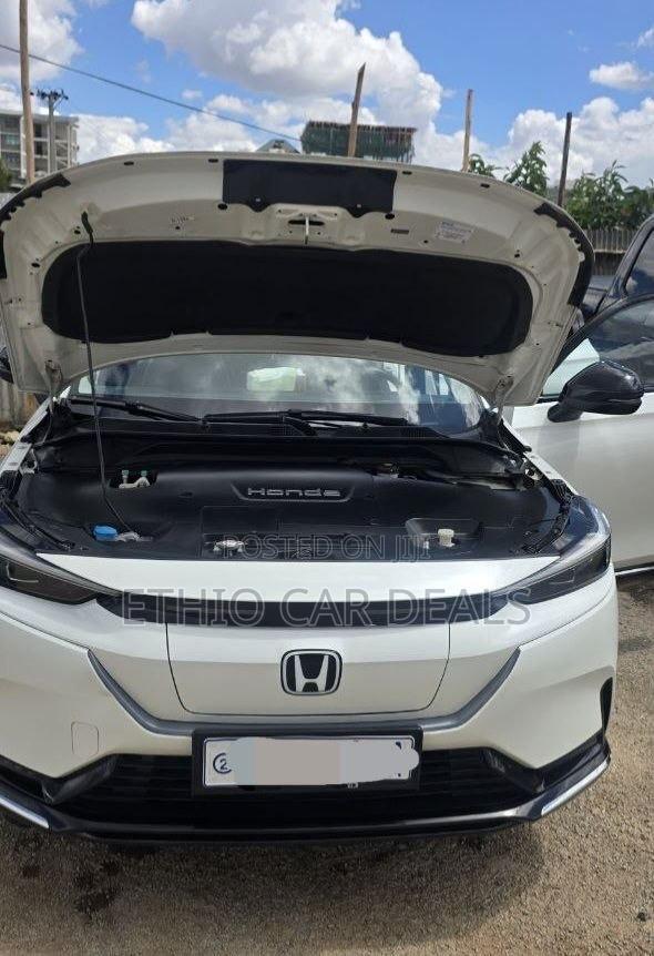 Honda e:NS1 2023 White
