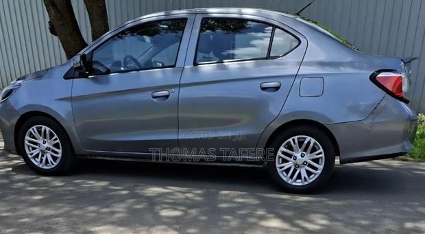Mitsubishi Attrage 2021 Silver