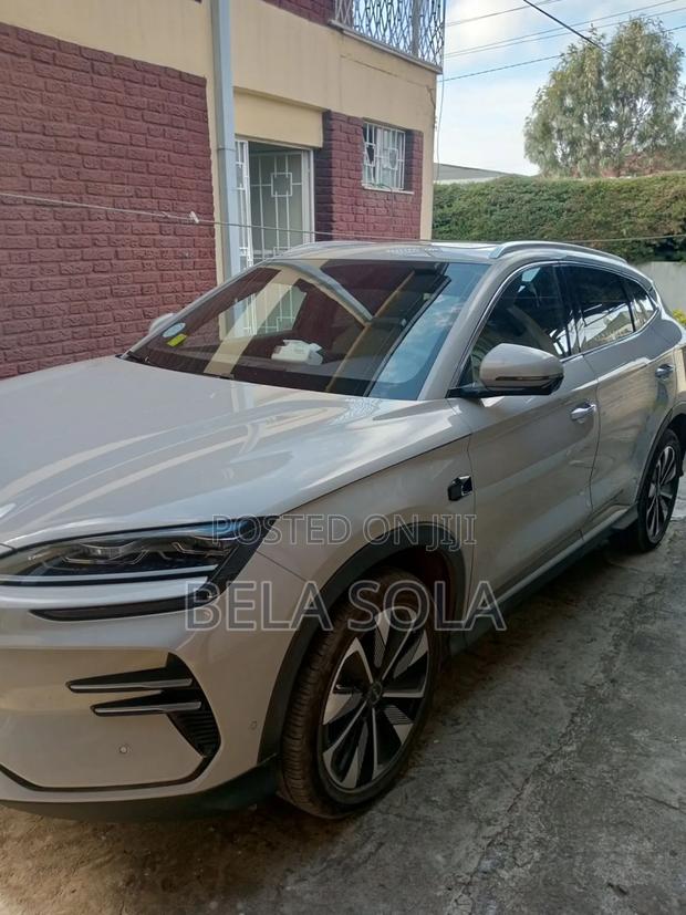 BYD Song Plus 2025 White