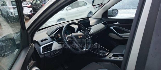 Chevrolet Captiva 2022 Gray