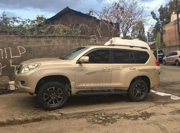 Toyota Land Cruiser Prado 3.0 D-4D 3dr 2007 Gold