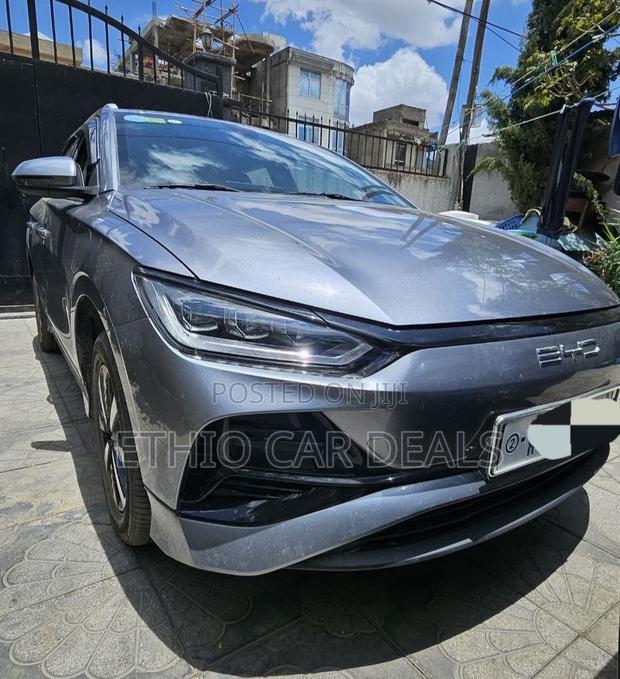 BYD E2 43 kWh 94 hp FWD 2025 Gray