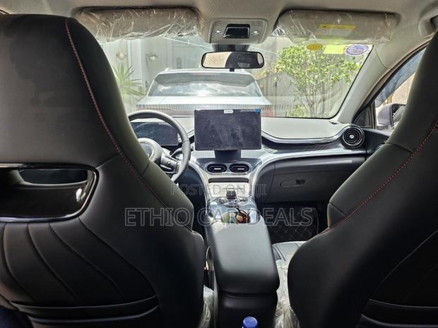 BYD E2 43 kWh 94 hp FWD 2025 Gray