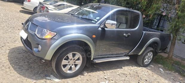 Mitsubishi L200 2008 Blue