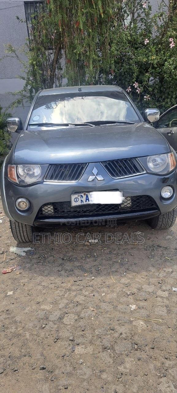 Mitsubishi L200 2008 Blue