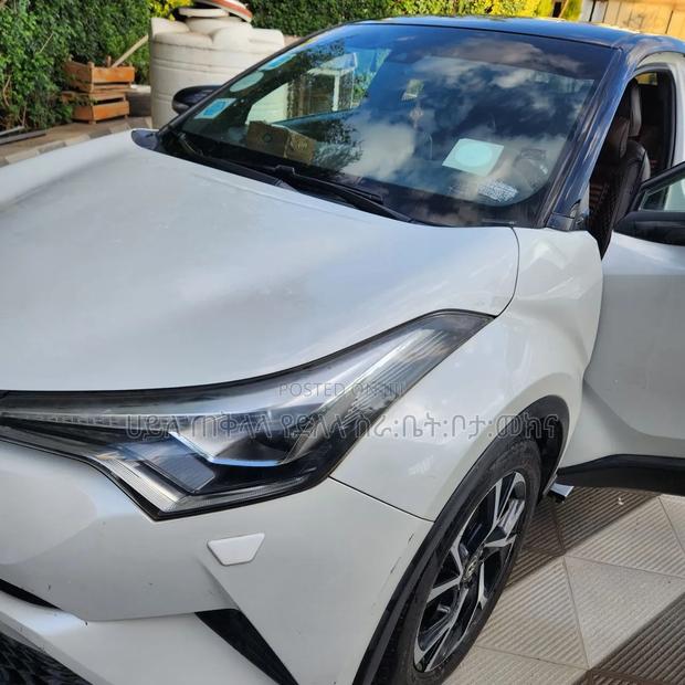 Toyota C-HR 2019 Off white