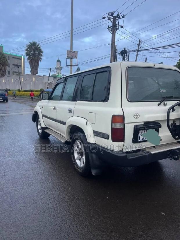 Toyota Land Cruiser 90 1997