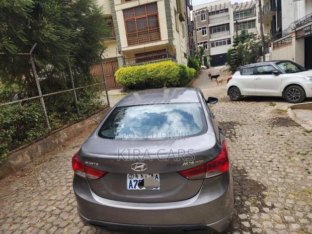 Hyundai Avante 2012 Gray