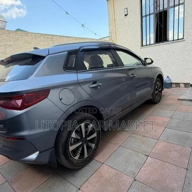 BYD E2 43 kWh 94 hp FWD 2024