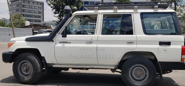 Toyota Land Cruiser 2019 White