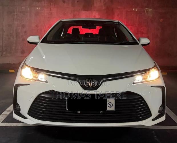 Toyota Corolla 2022 White