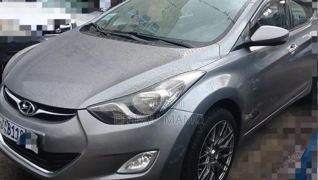 Hyundai Avante 2013