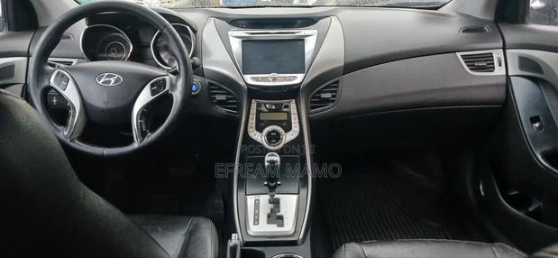 Hyundai Avante 2013