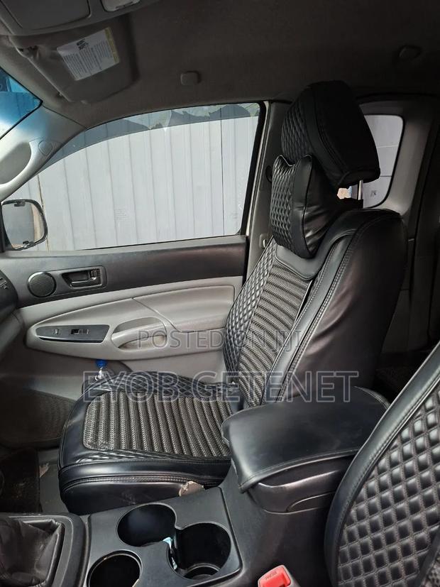 Toyota Tacoma 2012 White