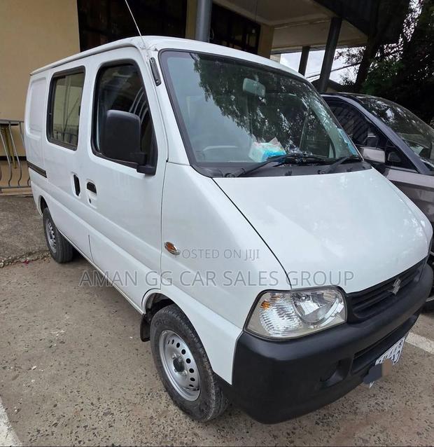 Suzuki Eeco 2024 White