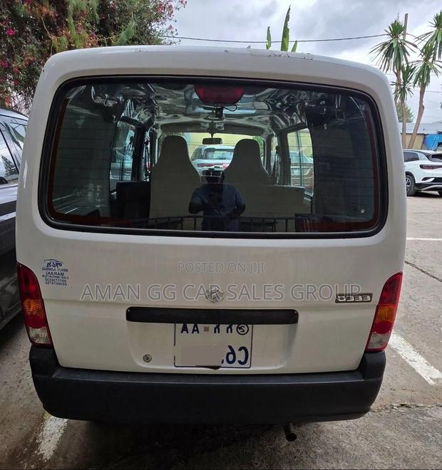 Suzuki Eeco 2024 White