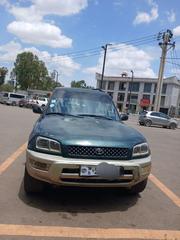 Toyota RAV4 Automatic 2000 Green for sale