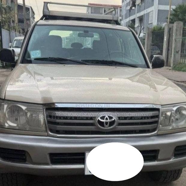 Toyota Land Cruiser 2007 Gold