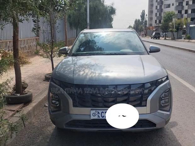 Hyundai Creta 2023 Silver