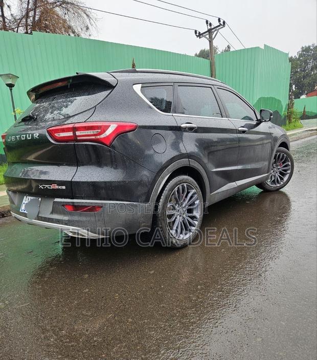 Jetour X70 1.5 7-Seater FWD 2020 Black