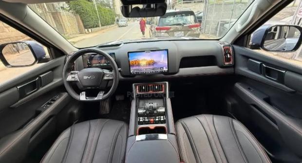 New BYD Song Plus DM-i 2025 Blue