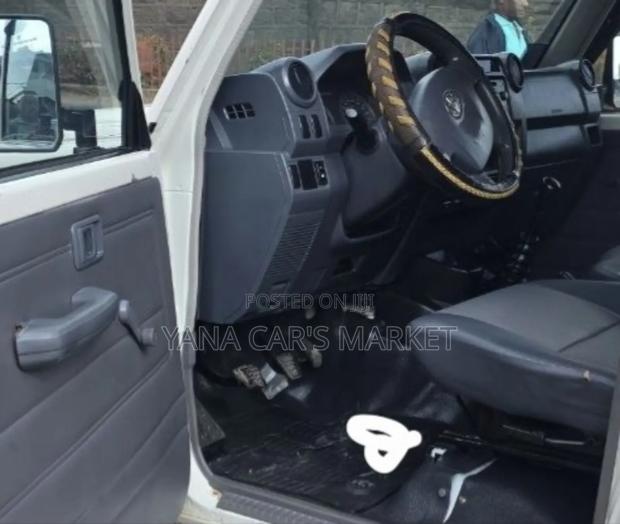 Toyota Land Cruiser 2020 White