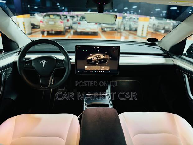 Tesla Model Y Long Range 2024 Black