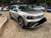 Volkswagen ID.6 2024 Gold for sale