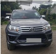 Toyota Hilux 2018 Gray for sale