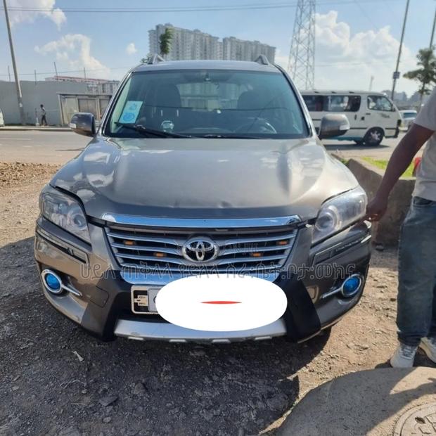 Toyota RAV4 2011 Gray