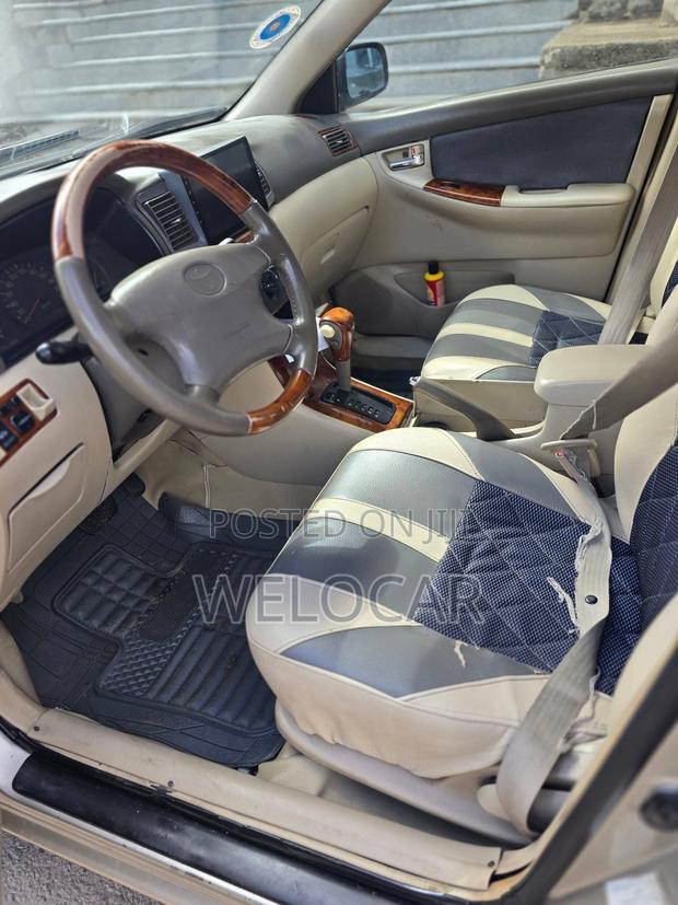 Toyota Corolla Sedan 2003 Gold