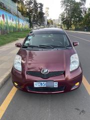 Toyota Yaris Base Hatchback 5dr 2010 Burgundy for sale