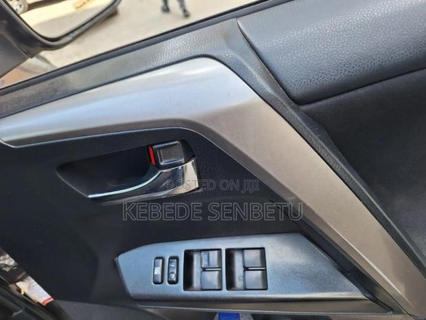 Toyota RAV4 2012 Black