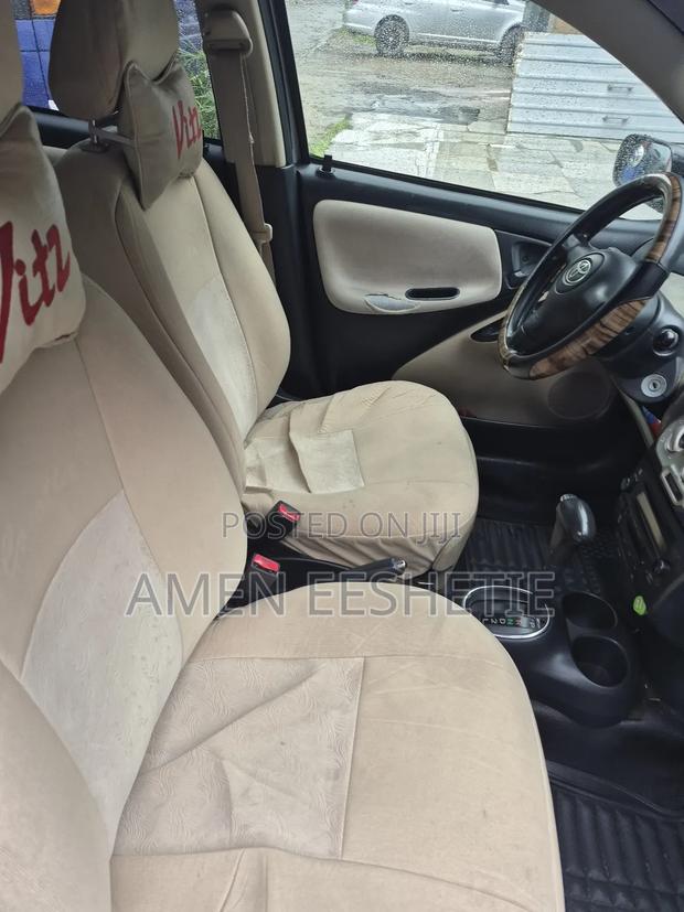 Toyota Vitz 1.0 FWD 5dr 2004 Silver