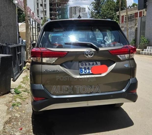 Toyota Rush 2022