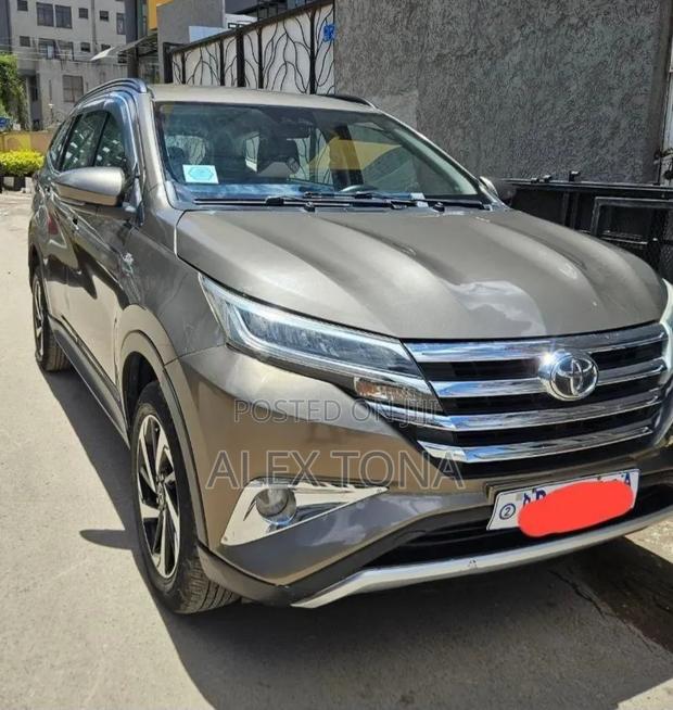 Toyota Rush 2022