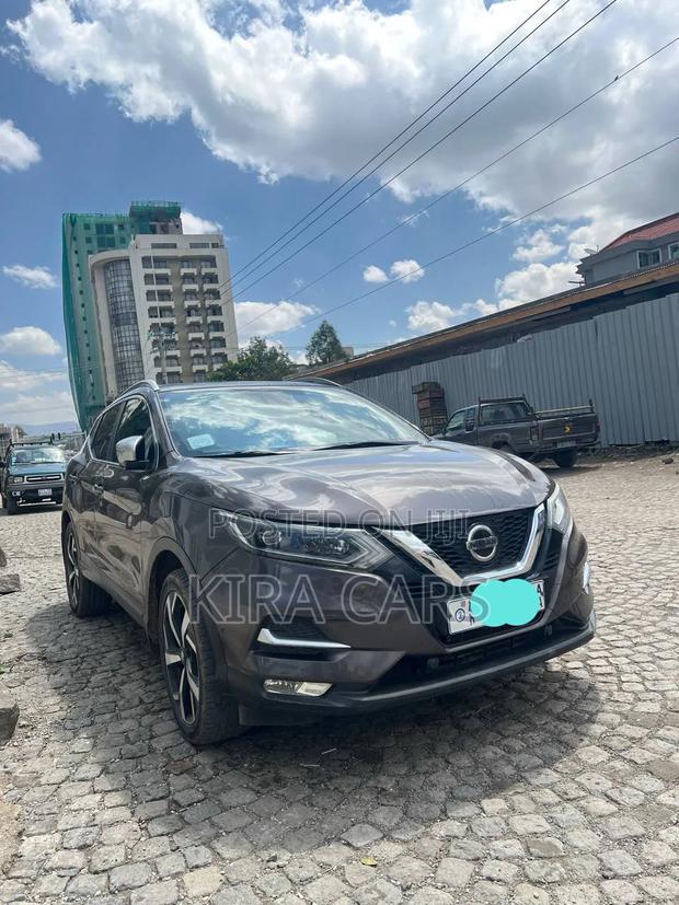 Nissan Qashqai 2018 Brown