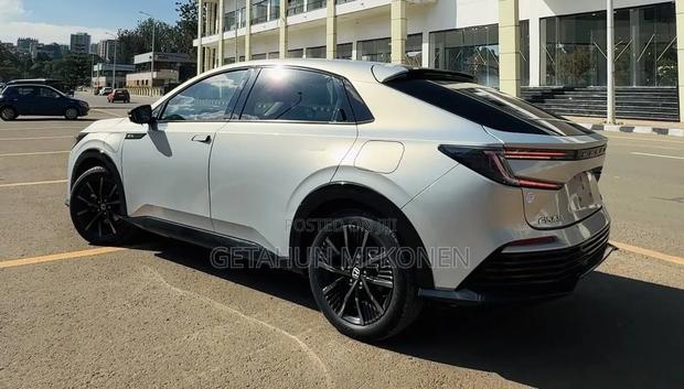 Honda e:NS2 68.8 kWh FWD 2025 Silver
