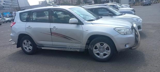 Toyota RAV4 2.4 2008 Silver
