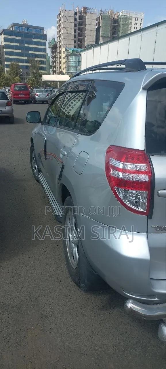 Toyota RAV4 2.4 2008 Silver