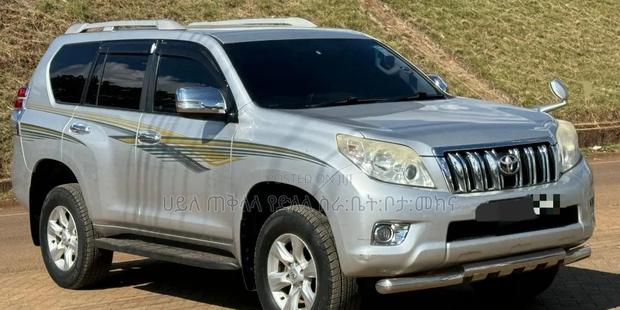 Toyota Land Cruiser Prado 2014 Silver