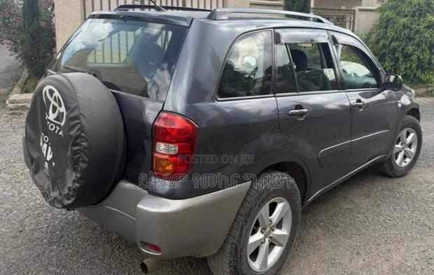 Toyota RAV4 1.8 2004 Gray
