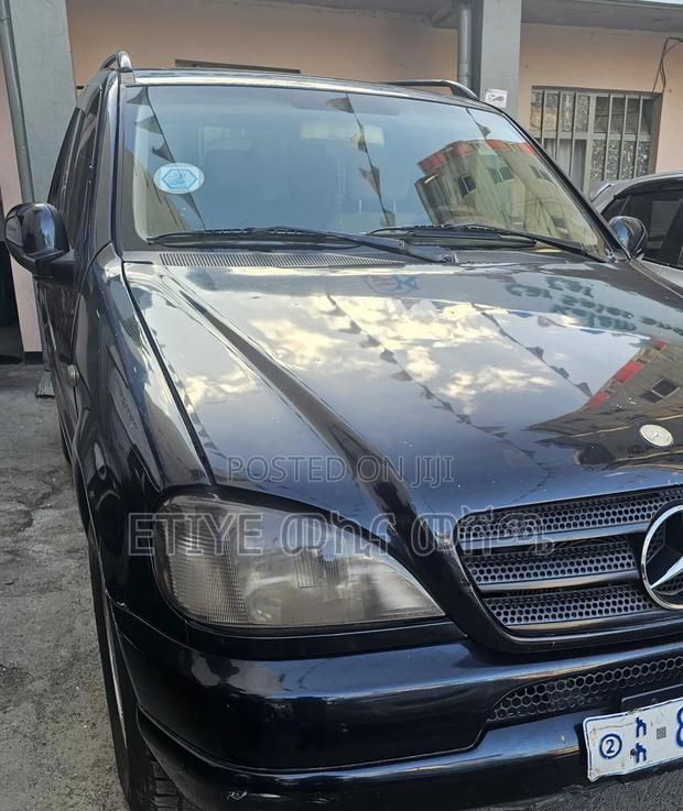 Mercedes-Benz C200 2000 Black