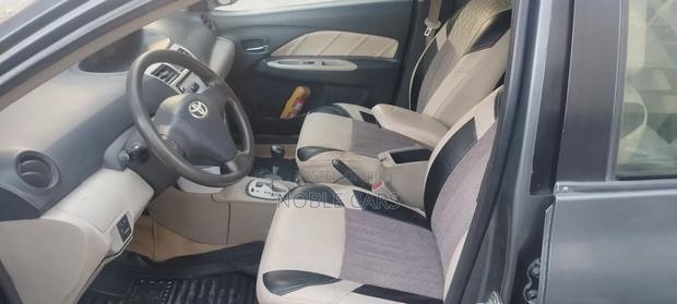 Toyota Yaris 2008 Gray