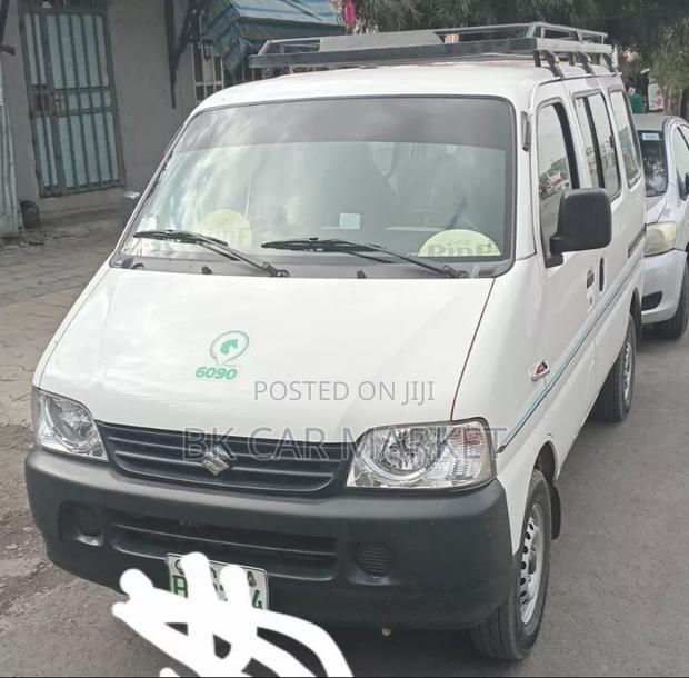 Suzuki Eeco 2024 White